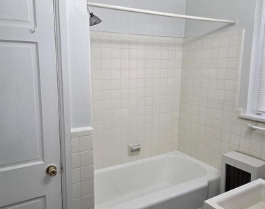 2824 31st Street Se - Photo Thumbnail 10