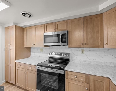 605 H Street Sw - Photo Thumbnail 16