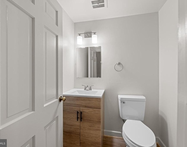 605 H Street Sw - Photo Thumbnail 20