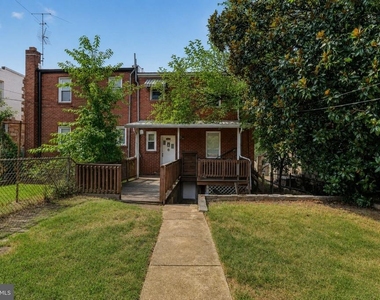 5016 East Capitol Street Ne - Photo Thumbnail 16