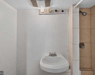 5016 East Capitol Street Ne - Photo Thumbnail 14