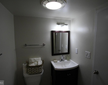 2030 F Street Nw - Photo Thumbnail 10
