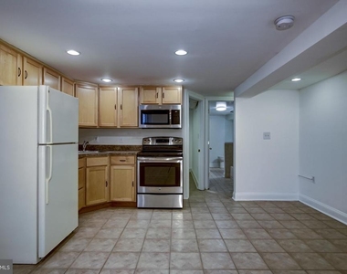 2151 Florida Avenue Nw - Photo Thumbnail 16