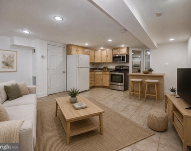 2151 Florida Avenue Nw - Photo Thumbnail 4
