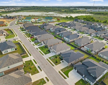 168 Ginger St - Photo Thumbnail 29