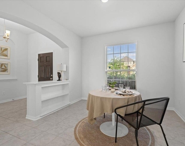 168 Ginger St - Photo Thumbnail 6