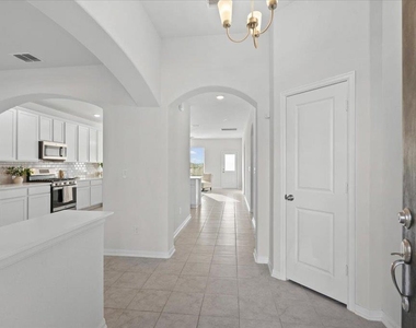 168 Ginger St - Photo Thumbnail 2