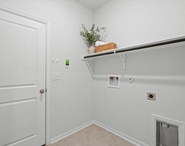 168 Ginger St - Photo Thumbnail 22