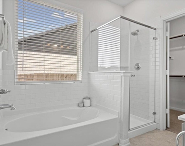 168 Ginger St - Photo Thumbnail 16