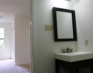 1166 Ridgeway Dr - Photo Thumbnail 8