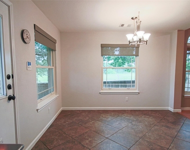 1109 Traci Michelle Dr - Photo Thumbnail 10