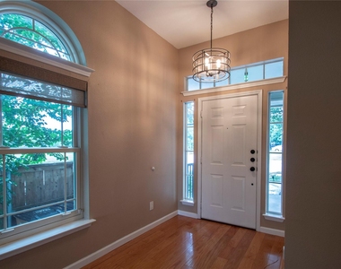 1109 Traci Michelle Dr - Photo Thumbnail 4