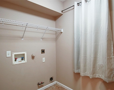 1109 Traci Michelle Dr - Photo Thumbnail 18