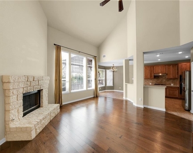 7608 Black Mountain Dr - Photo Thumbnail 5