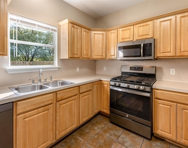 1311 E M Franklin Ave - Photo Thumbnail 7