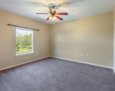 1311 E M Franklin Ave - Photo Thumbnail 11