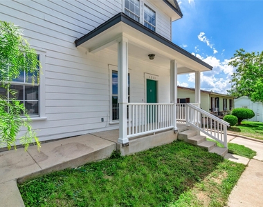 1311 E M Franklin Ave - Photo Thumbnail 2