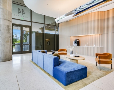 44 East Ave - Photo Thumbnail 15