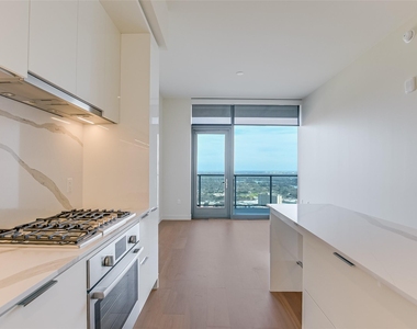 44 East Ave - Photo Thumbnail 2