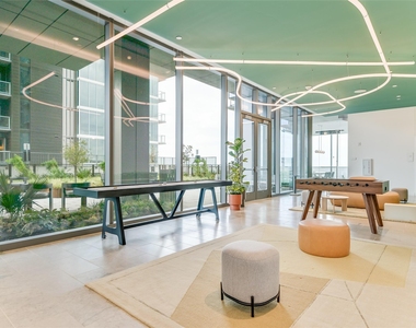 44 East Ave - Photo Thumbnail 16