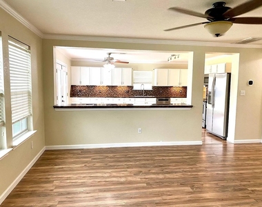 731 Abundance Ln - Photo Thumbnail 3