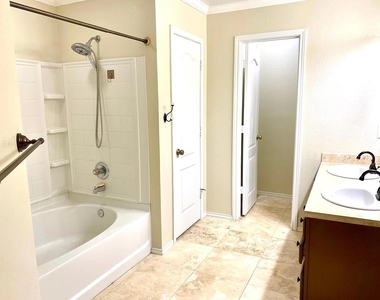 731 Abundance Ln - Photo Thumbnail 21