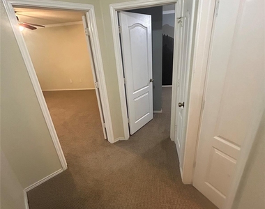 731 Abundance Ln - Photo Thumbnail 12