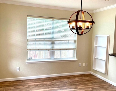 731 Abundance Ln - Photo Thumbnail 1