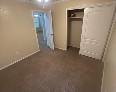 731 Abundance Ln - Photo Thumbnail 14