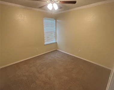 731 Abundance Ln - Photo Thumbnail 13