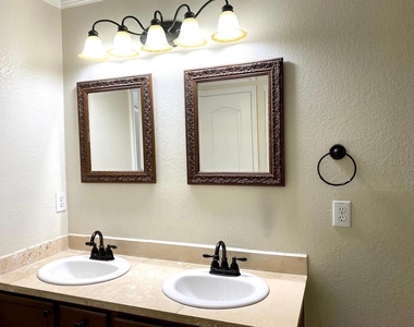 731 Abundance Ln - Photo Thumbnail 22
