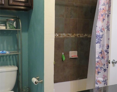 806 W 24th St - Photo Thumbnail 51