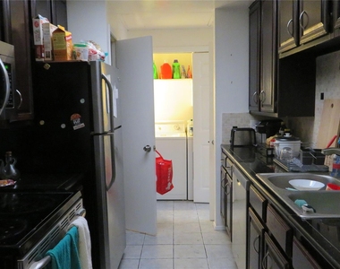 806 W 24th St - Photo Thumbnail 46