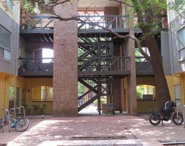 806 W 24th St - Photo Thumbnail 32