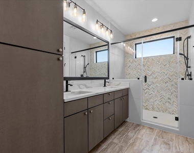 315 Holton Dr - Photo Thumbnail 8