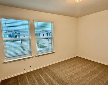 164 Cinnabar Ln - Photo Thumbnail 10