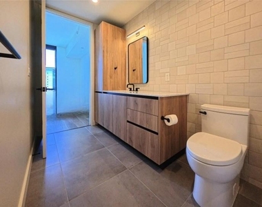 84 East Ave - Photo Thumbnail 5
