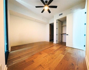 84 East Ave - Photo Thumbnail 4