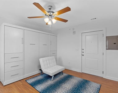 306 E 30 Th St - Photo Thumbnail 1