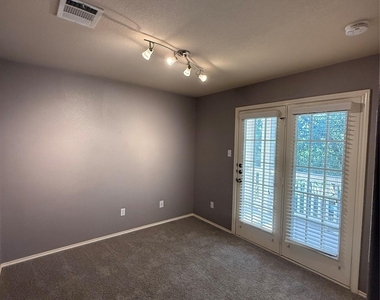 712 Alamo Plaza Dr - Photo Thumbnail 19