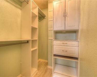 712 Alamo Plaza Dr - Photo Thumbnail 14