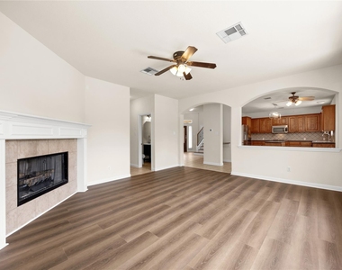 3713 Turetella Dr - Photo Thumbnail 1