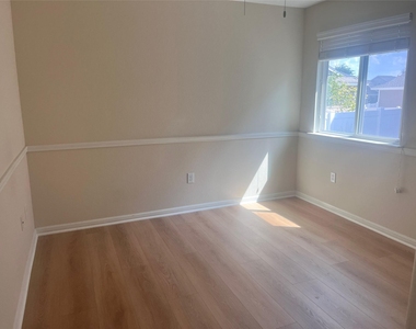 18307 Mammoth Cave Blvd - Photo Thumbnail 21