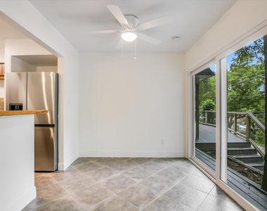 2903b Edgewater Dr - Photo Thumbnail 5