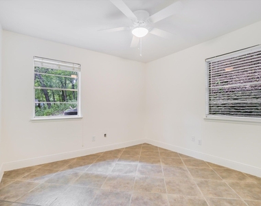 2903b Edgewater Dr - Photo Thumbnail 8