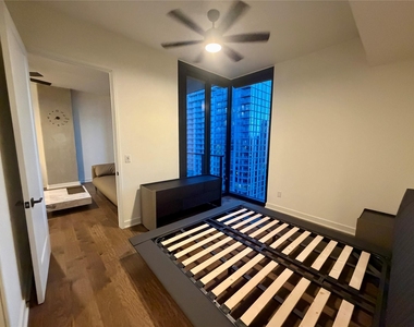 84 N East Ave - Photo Thumbnail 12