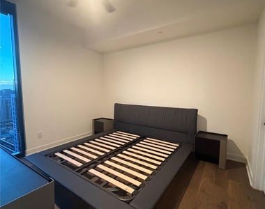 84 N East Ave - Photo Thumbnail 11