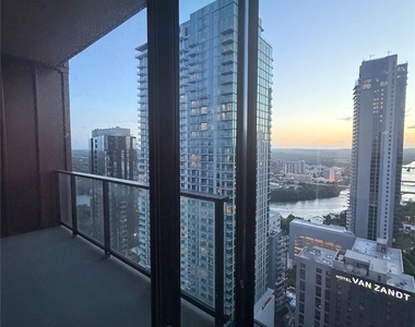 84 N East Ave - Photo Thumbnail 20