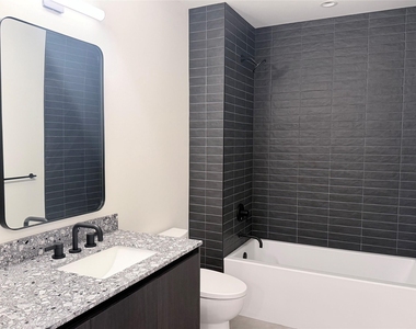 84 N East Ave - Photo Thumbnail 10