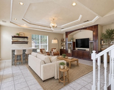 915 Vargas Rd - Photo Thumbnail 10